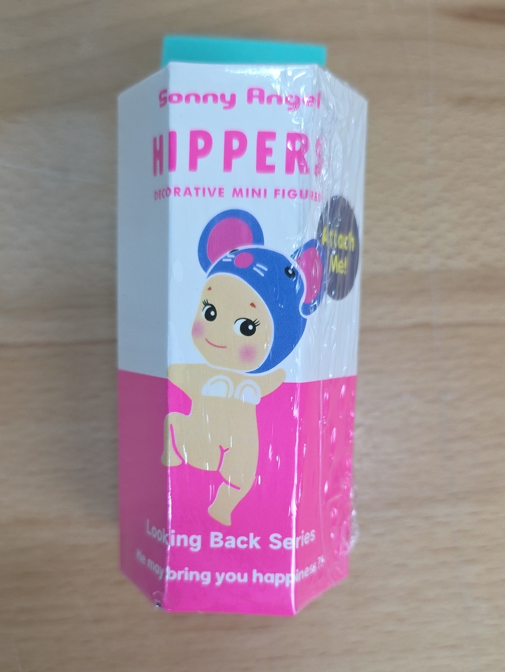 Sonny Angel Hippers Decorative Mini Figurine — Hippers Decorative Looking Back